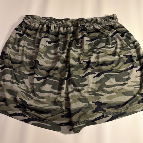 Like new. Men’s silky boxers. - Picture 4 of 5